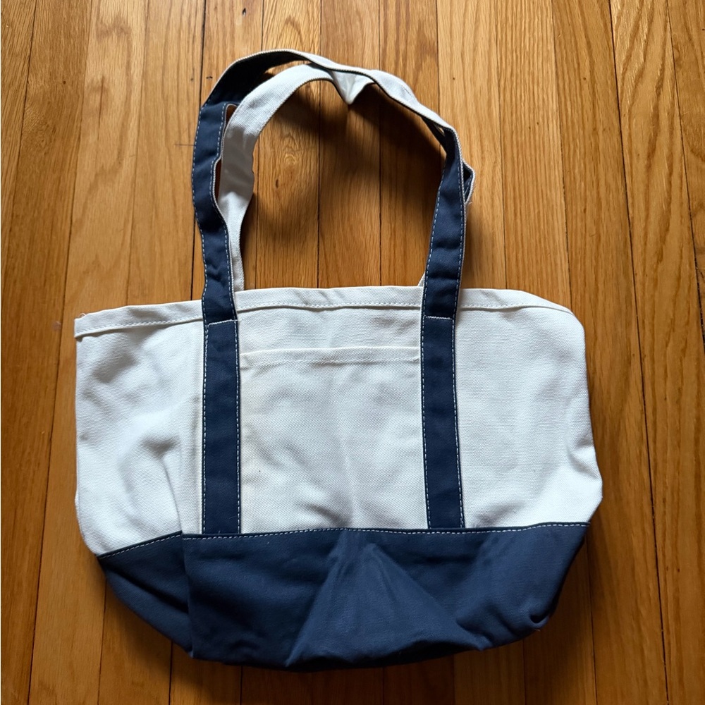 NWOT Cape Cod Canvas Tote Bag with American Flag - Picture 2 of 2
